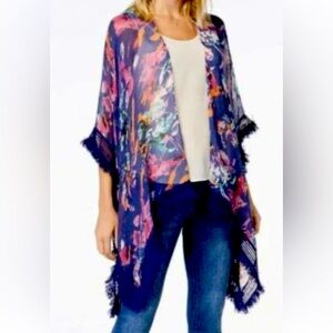 NWOT Floral print kimono OS